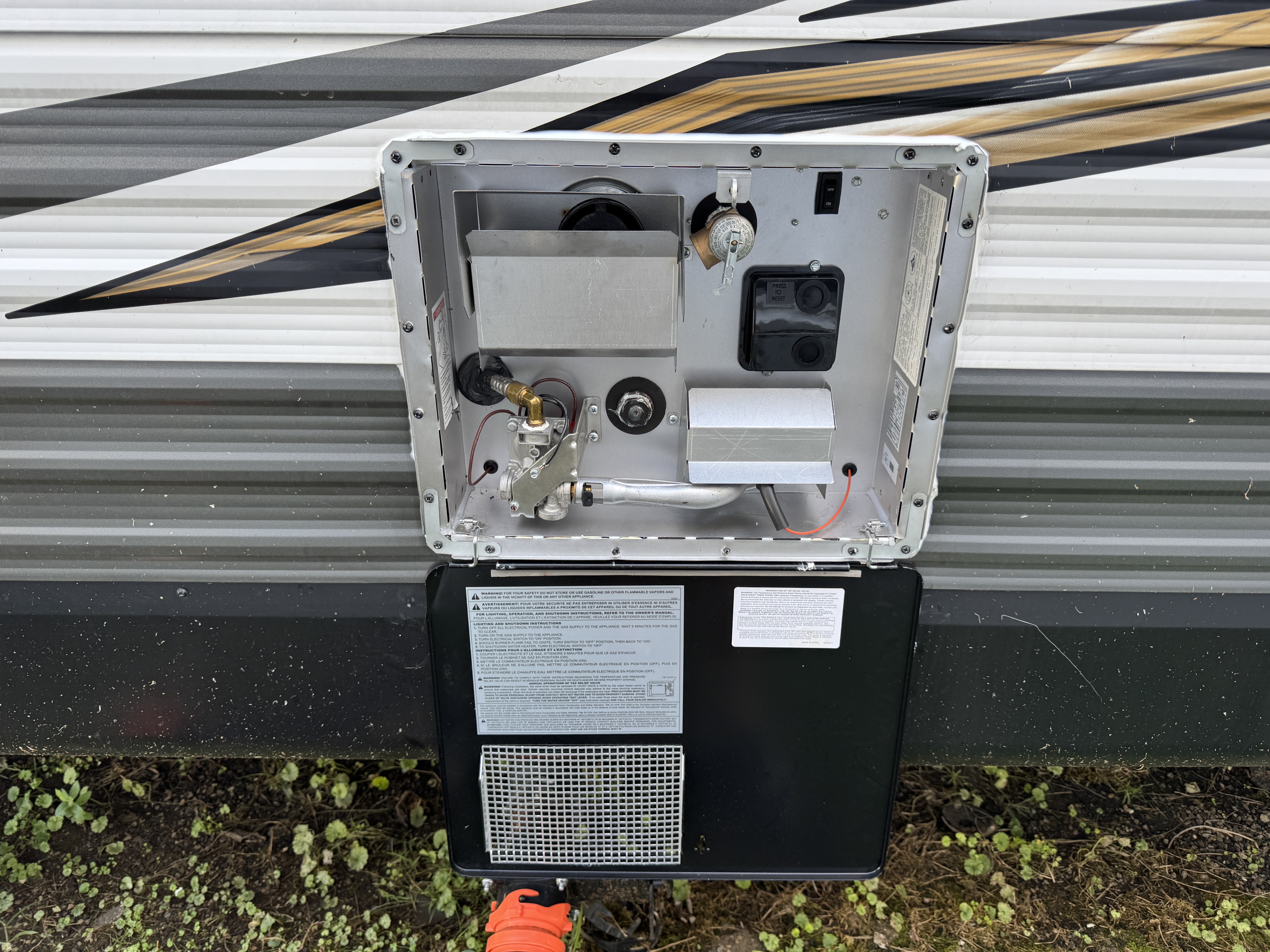 Water heater repair photo 9 on Jayco Jay Flight travel trailer in Bristol, Tennessee