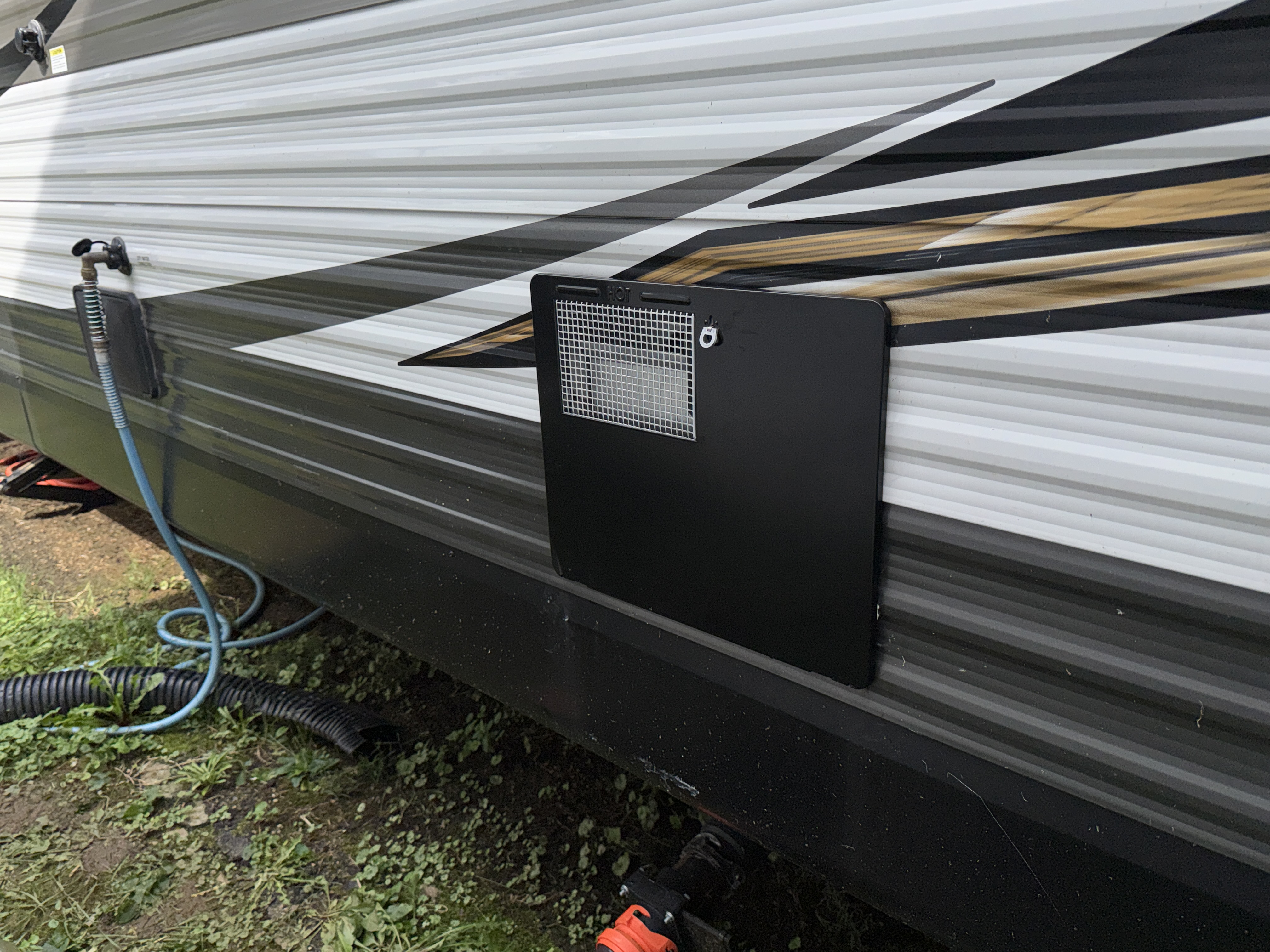 Water heater repair photo 10 on Jayco Jay Flight travel trailer in Bristol, Tennessee