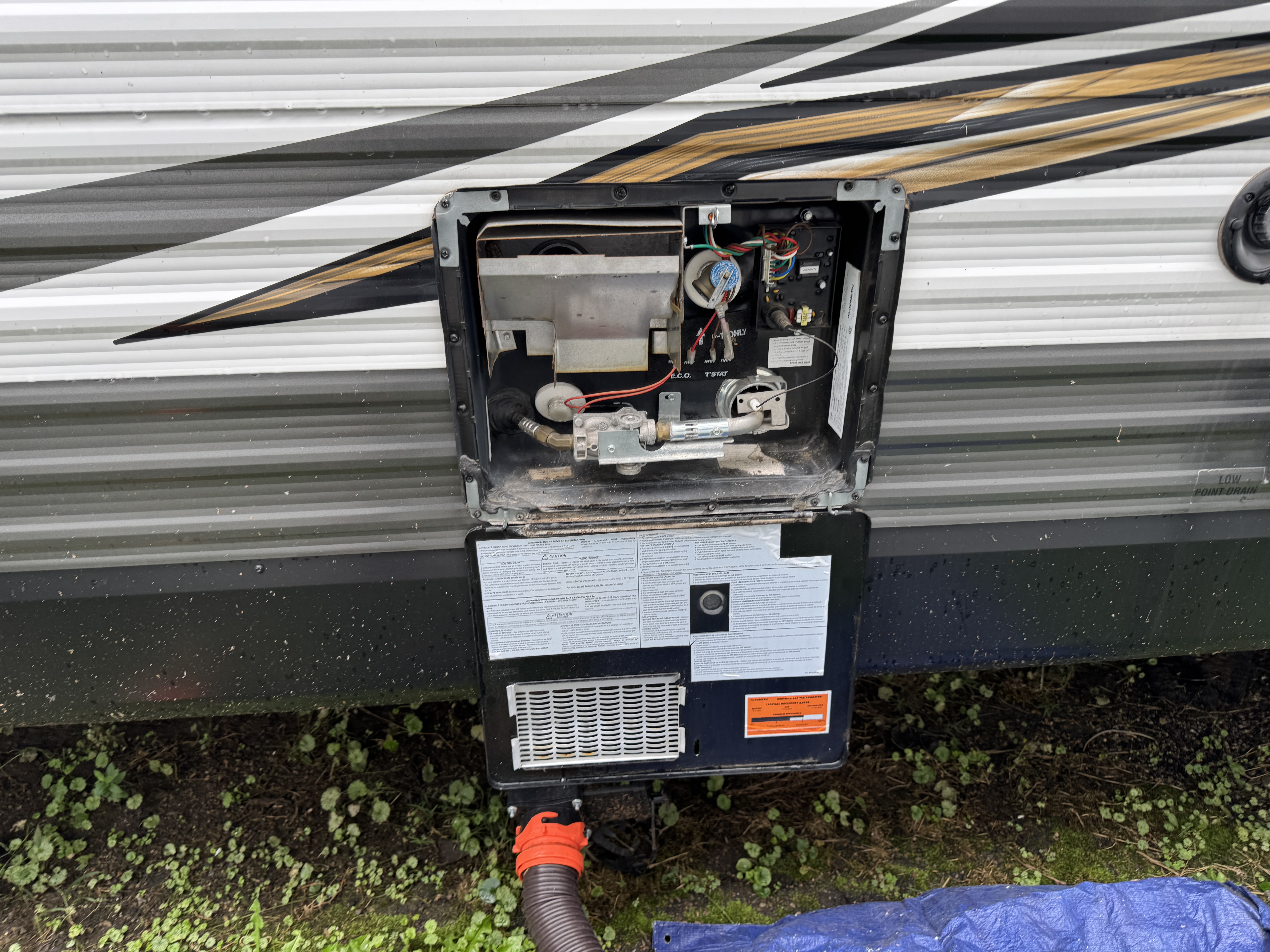 Water heater repair photo 1 on Jayco Jay Flight travel trailer in Bristol, Tennessee