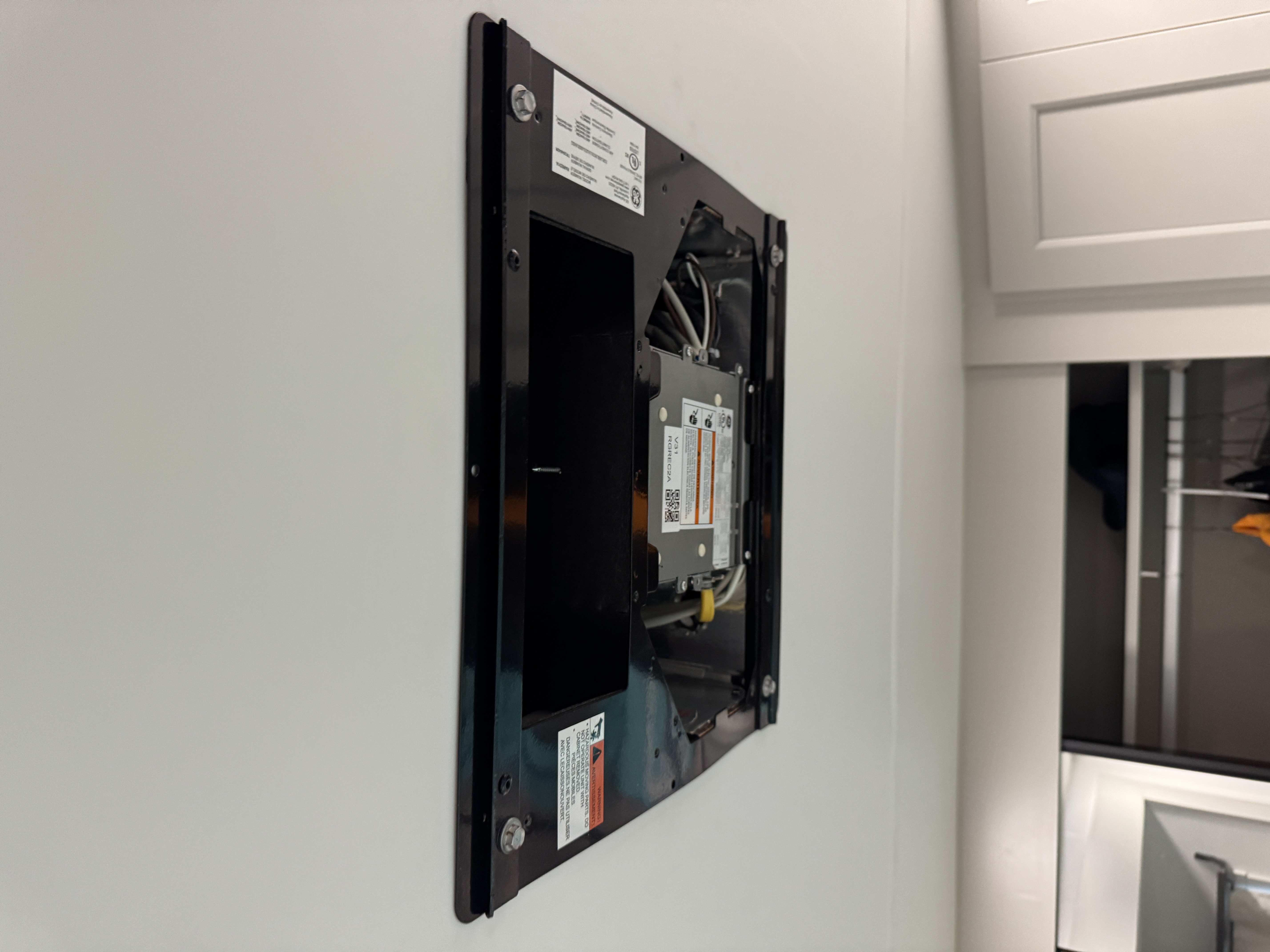 Air conditioner repair photo 5 on Brinkley fifth wheel in Bristol, Tennessee