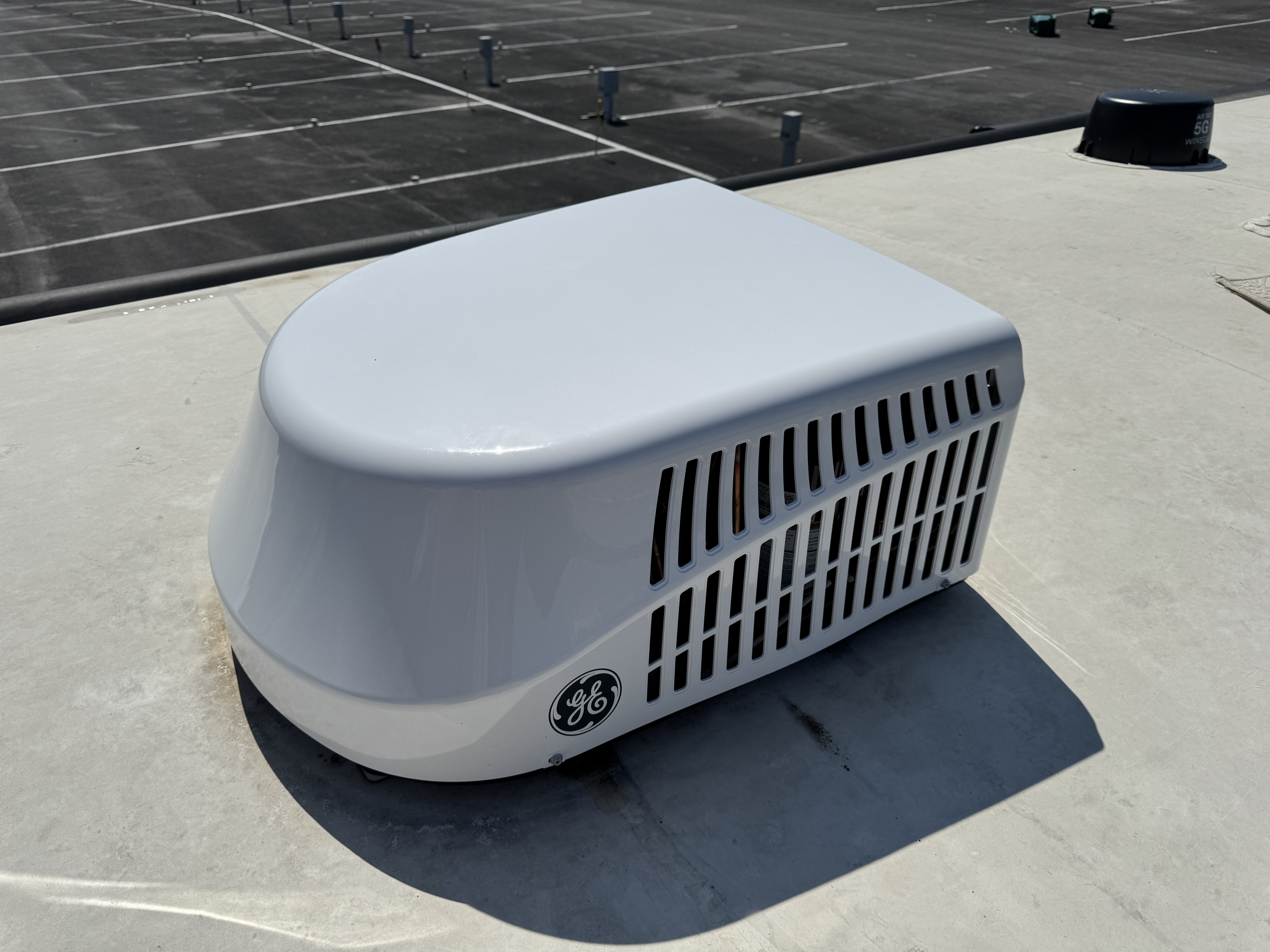 Air conditioner repair photo 10 on Brinkley fifth wheel in Bristol, Tennessee