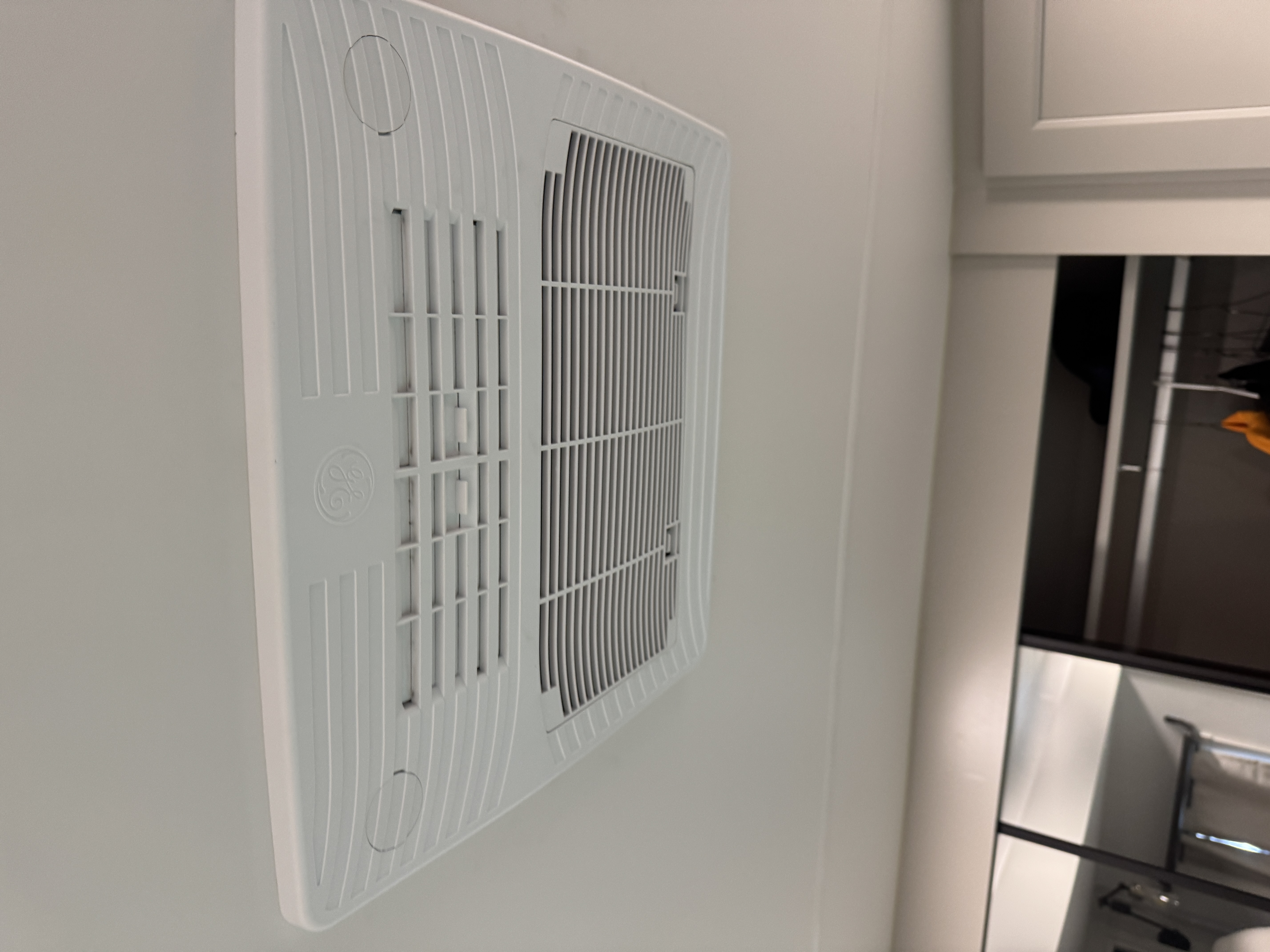 Air conditioner repair photo 7 on Brinkley fifth wheel in Bristol, Tennessee