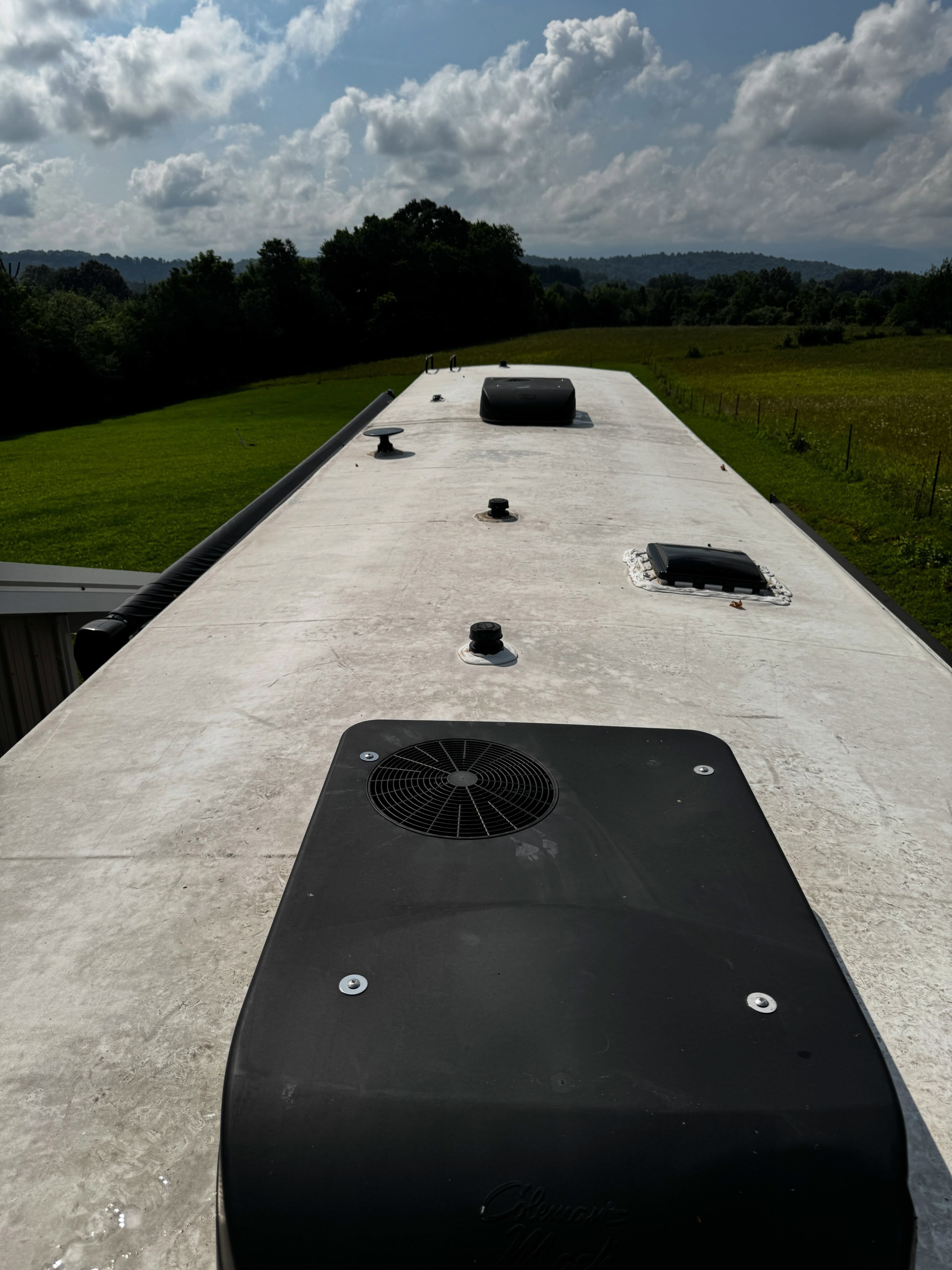 Air conditioner repair photo 7 on RV in Chuckey, Tennessee