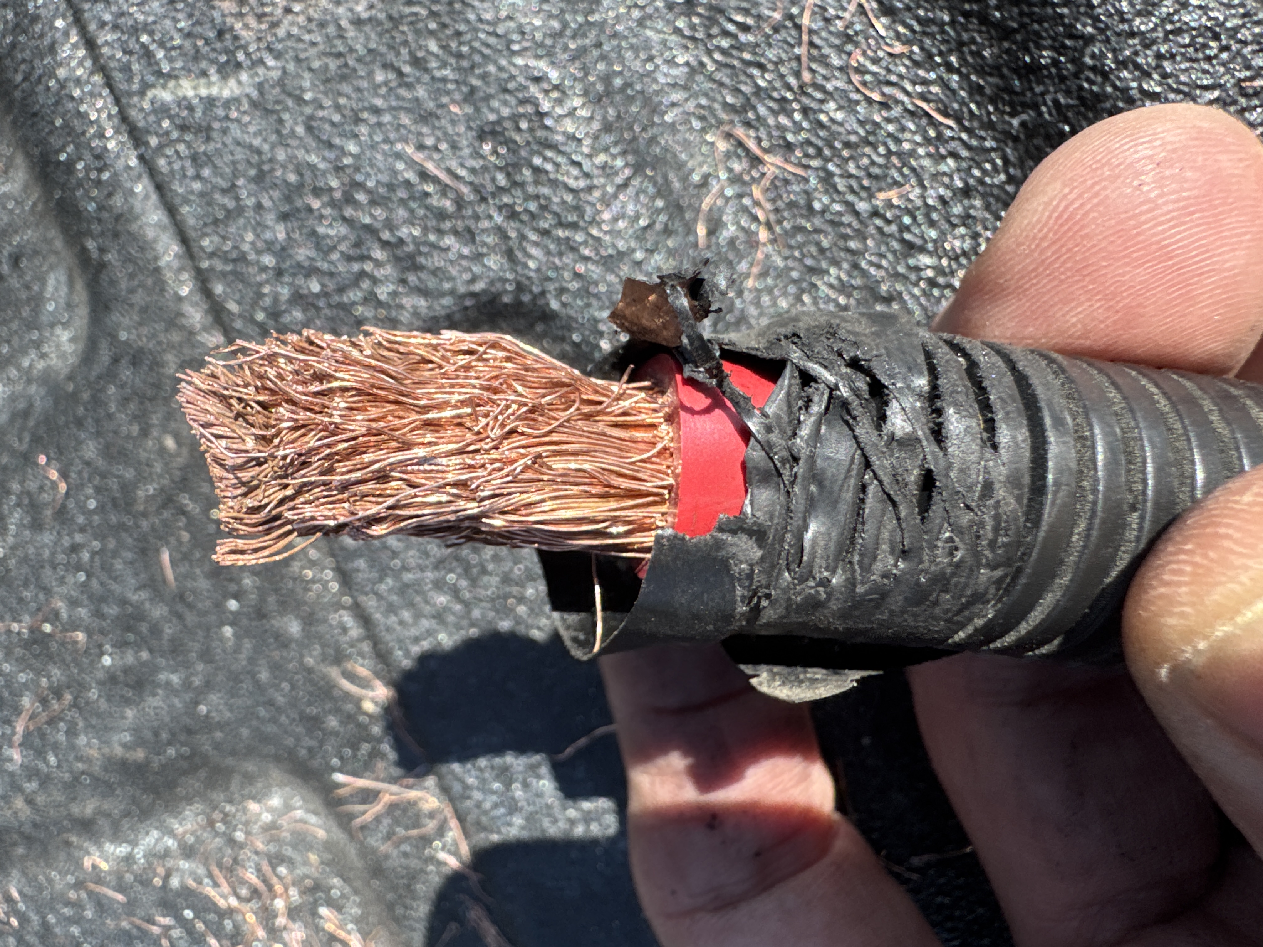 Electrical repair photo 1 on Class A motorhome in Bristol, Tennessee