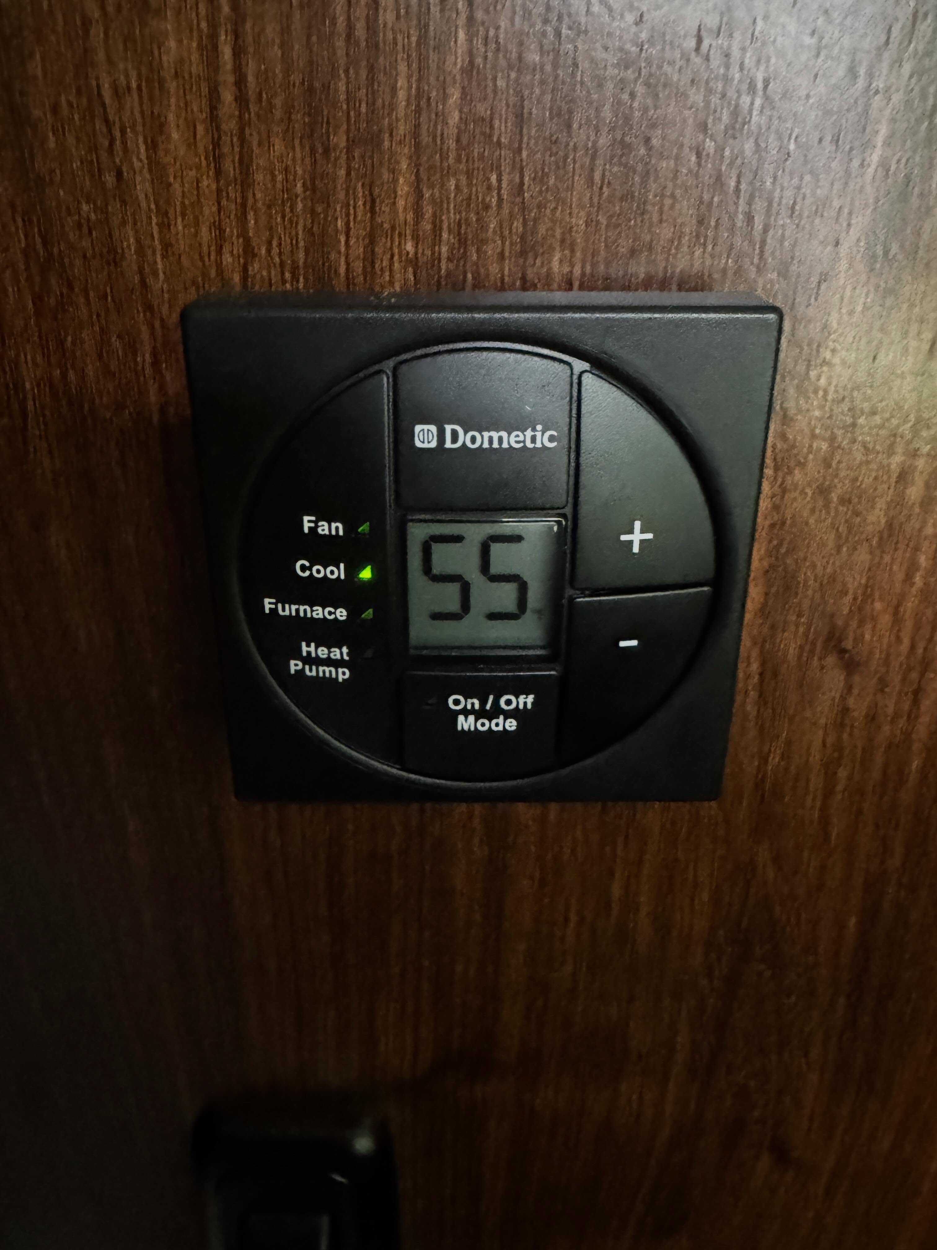 Air conditioner repair photo 2 on Motorhome in Jonesborough, Tennessee