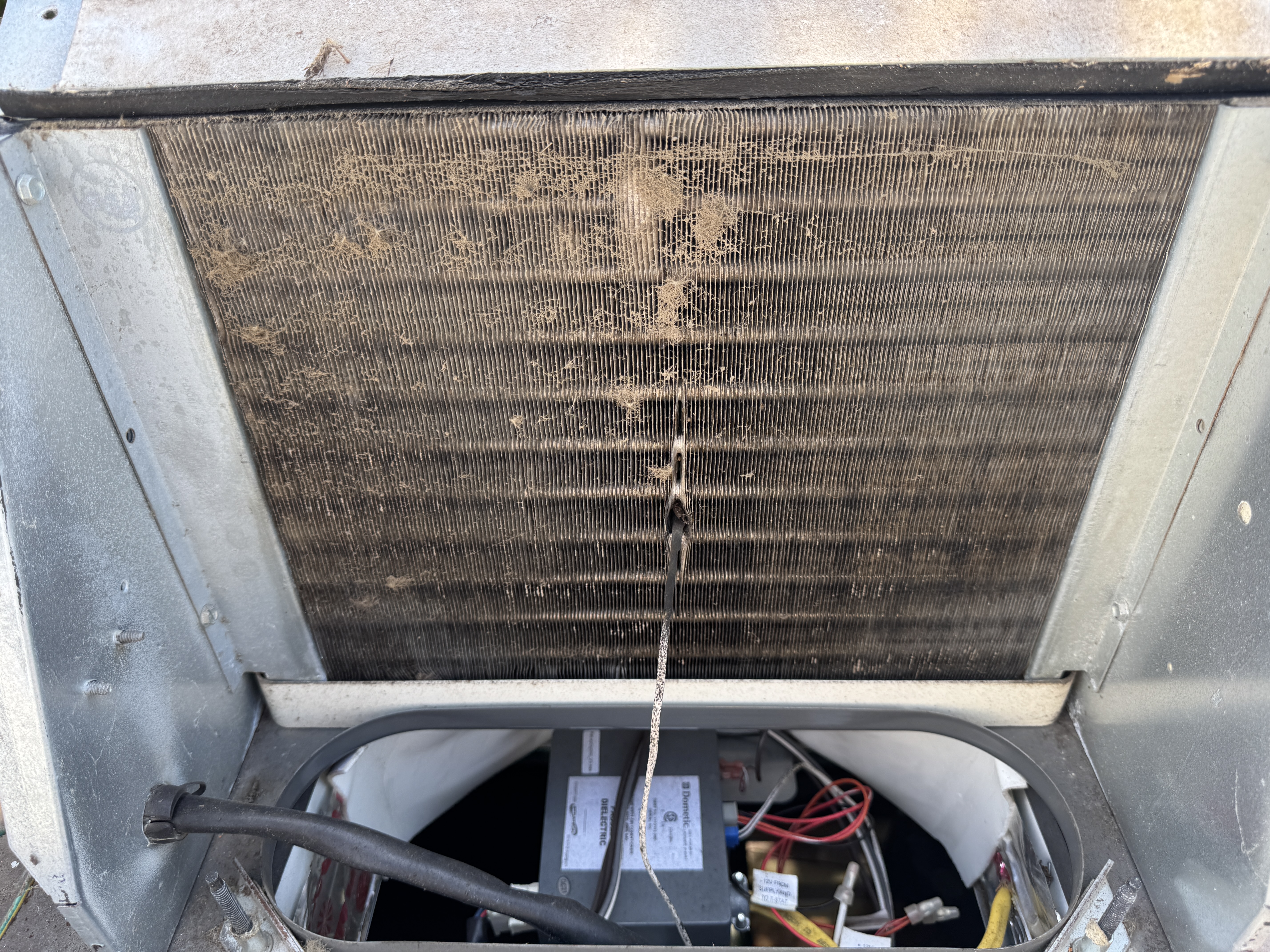 Air conditioner repair photo 2 on Fifth wheel in Bristol, Tennessee