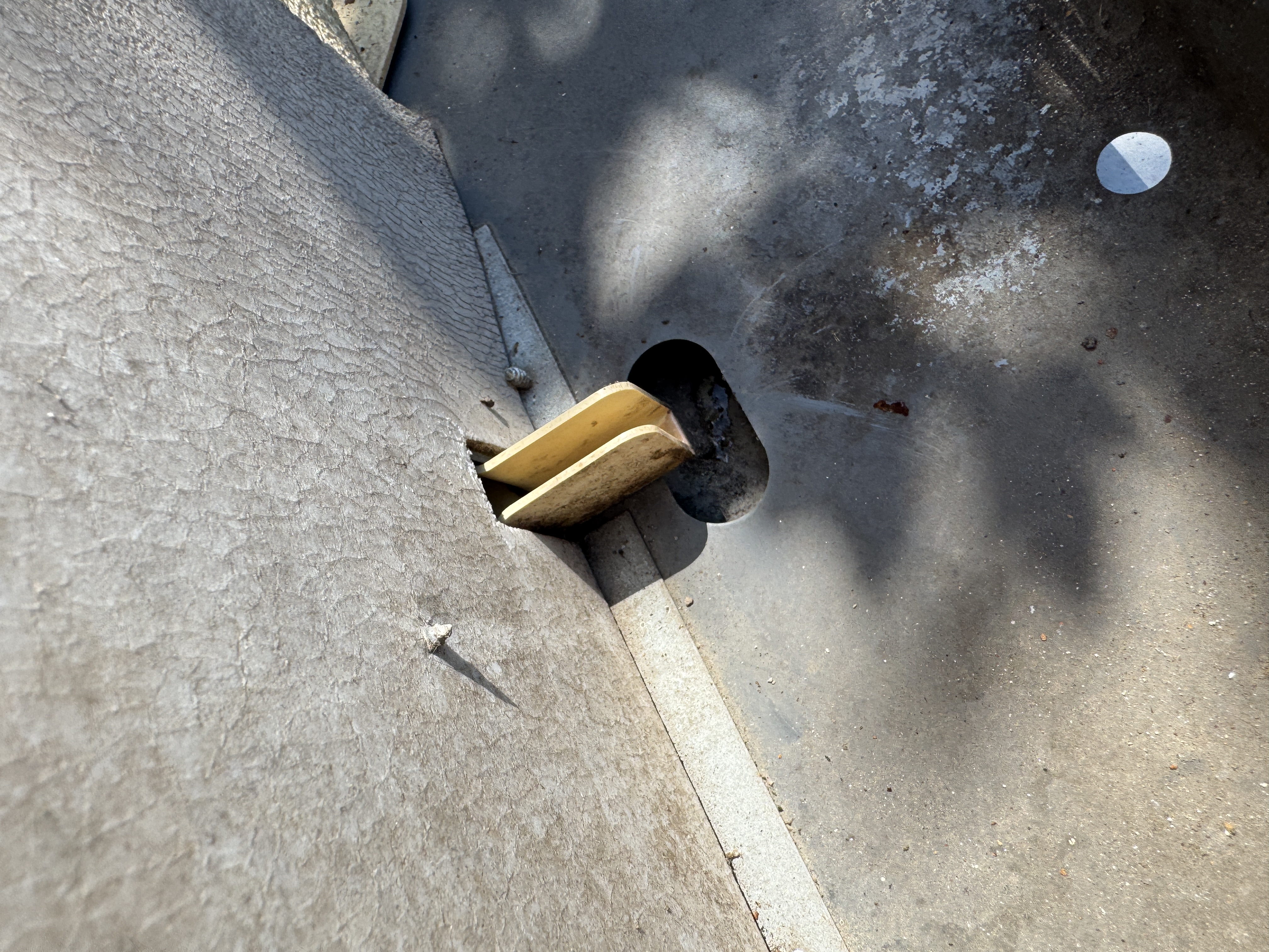 Air conditioner repair photo 4 on Fifth wheel in Bristol, Tennessee