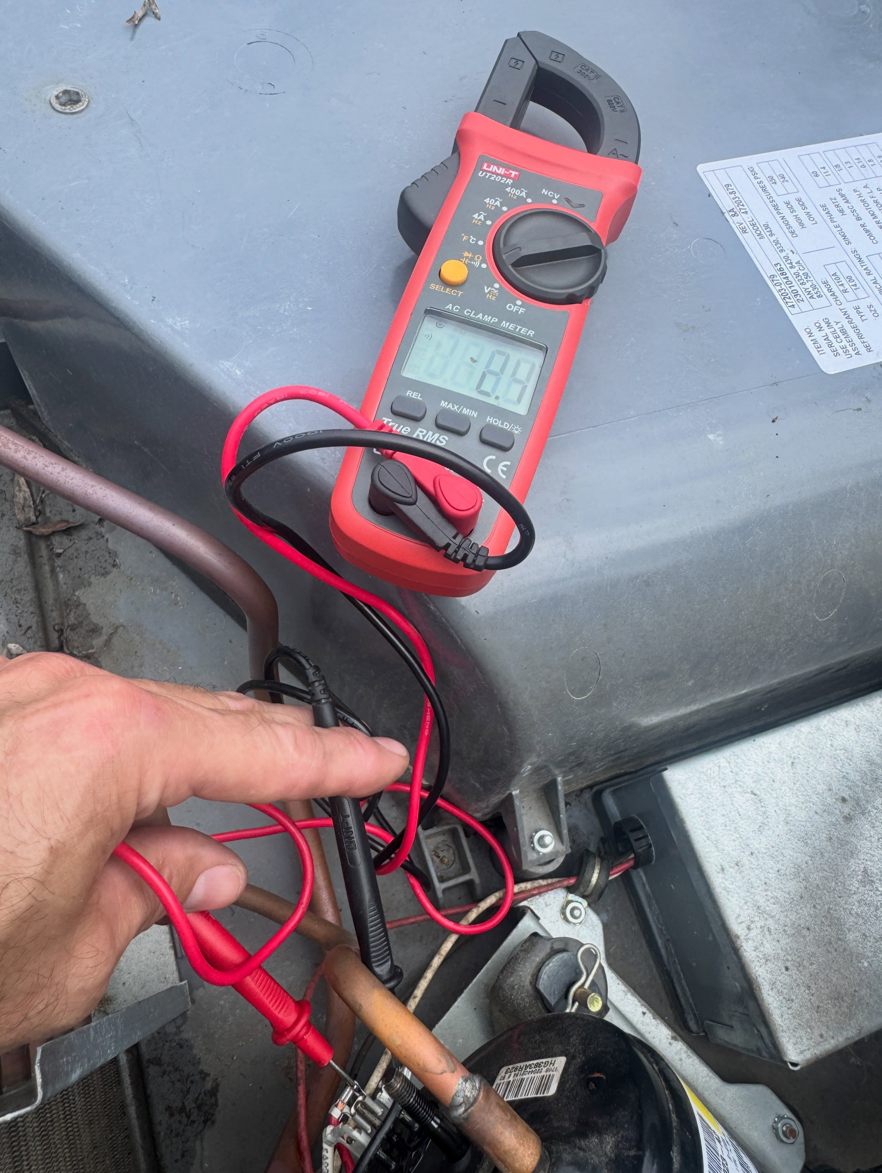 Air conditioner repair photo 6 on RV with Coleman-Mach 8 rooftop air conditioner in Butler, Tennessee