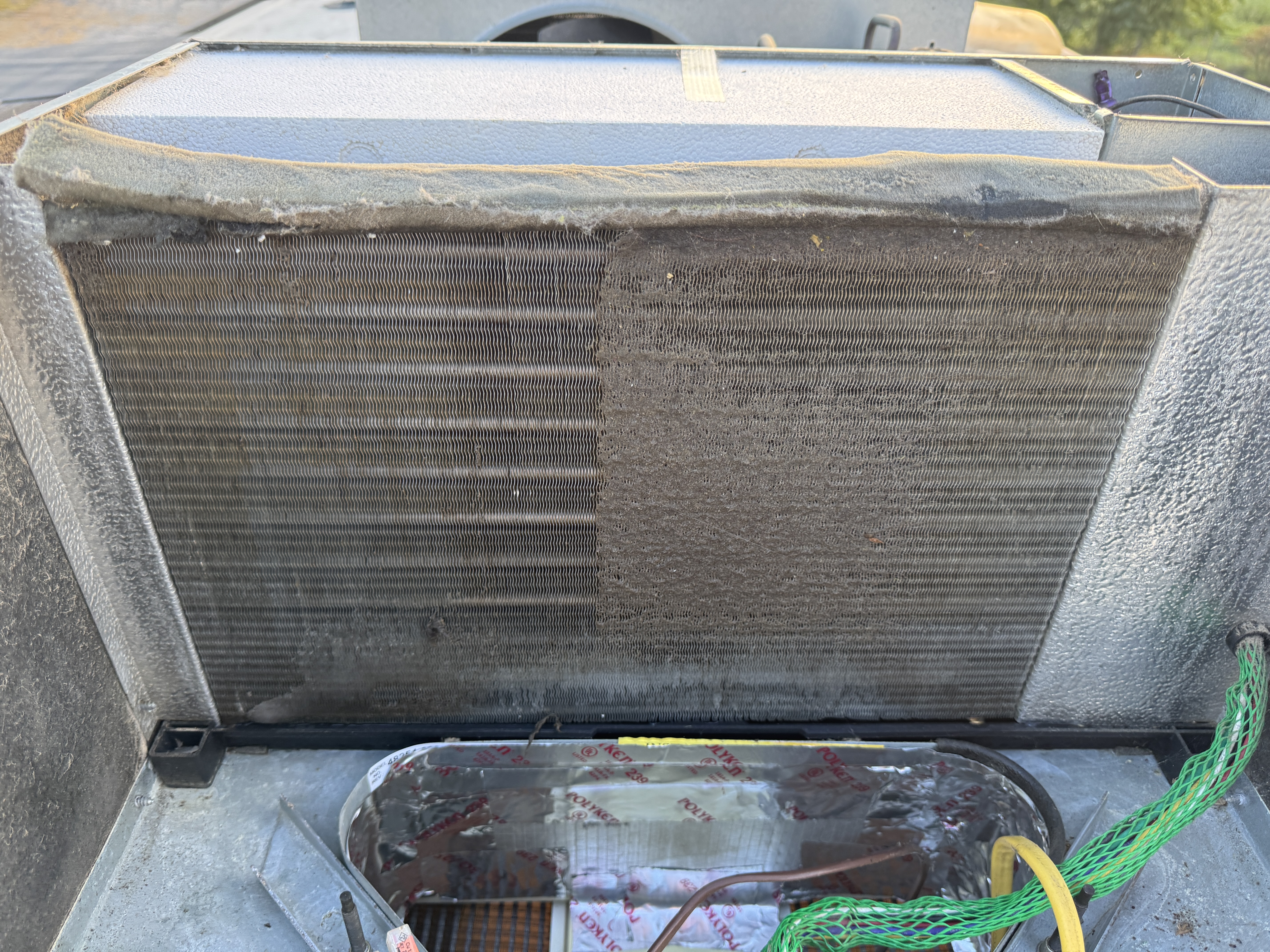 Air conditioner repair photo 9 on 2021 Vengeance Rogue toy hauler — Coleman Mach 15, part #48254-666 in Bristol, Tennessee
