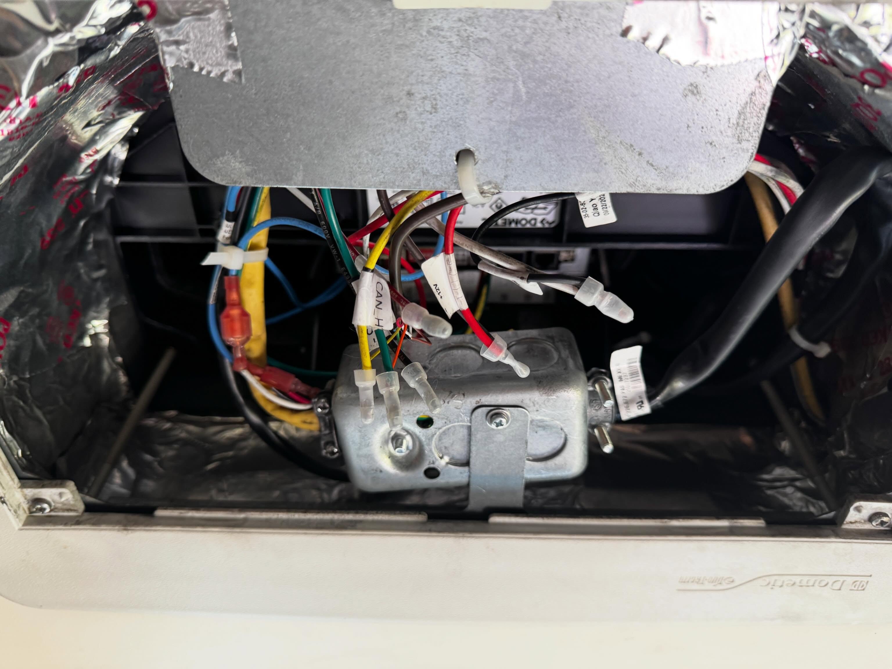 Air conditioner repair photo 8 on Motorhome in Jonesborough, Tennessee