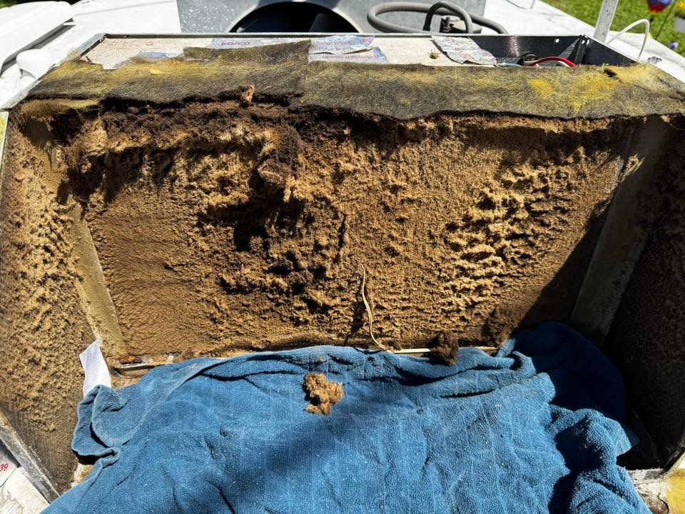 Air conditioner repair photo 1 on RV in Bristol, Tennessee