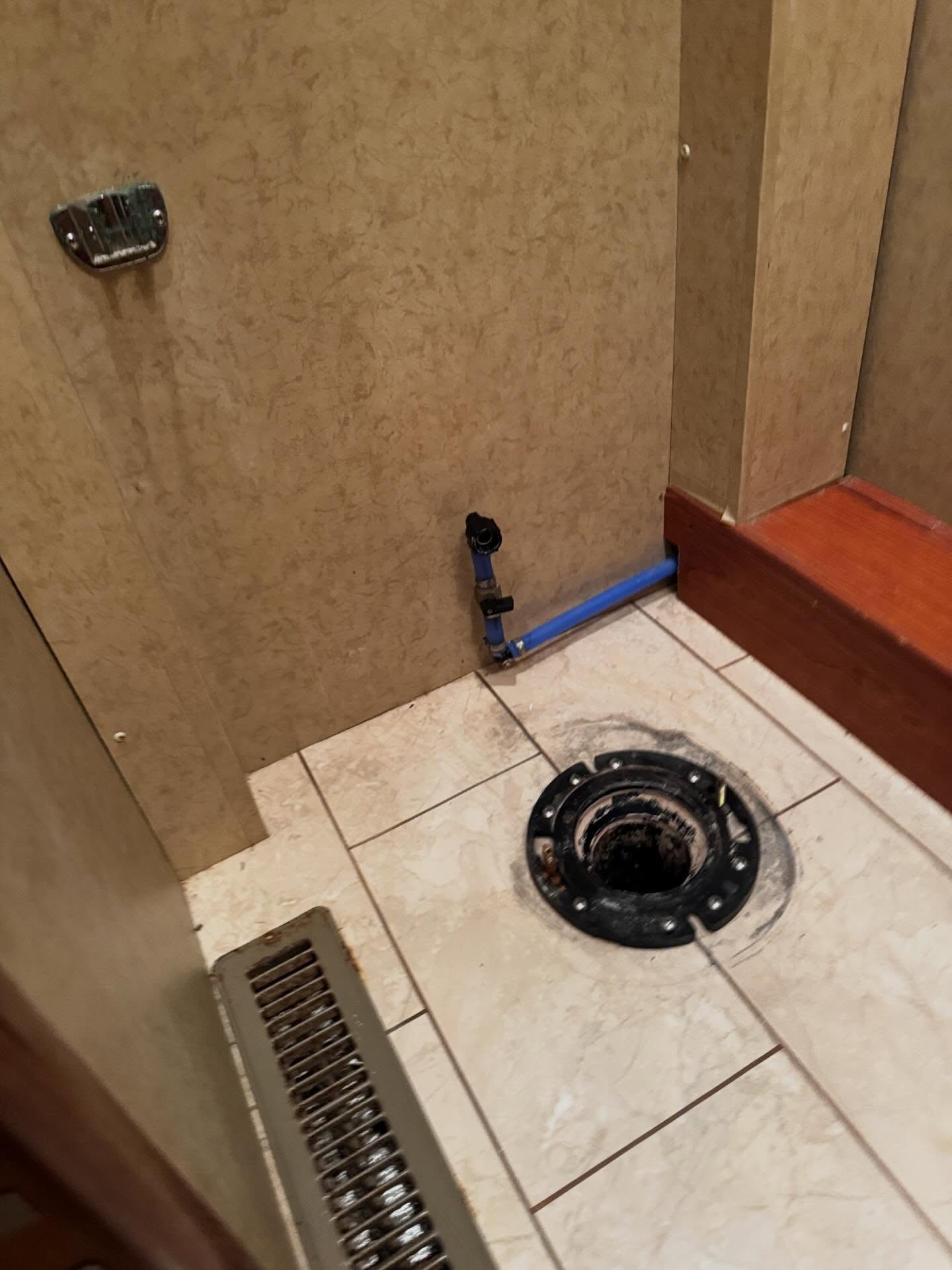 Plumbing repair photo 2 on RV in Blountville, Tennessee